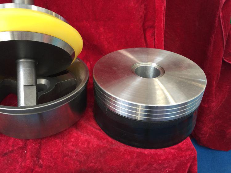 各種類型泥漿泵的純進口 聚胺脂凡爾膠（PU）密封件材料的常規(guī)密封件產(chǎn)品