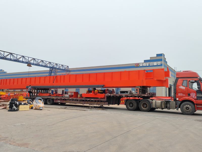 通用橋式起重機 QDXX32/5t—27.7m 制作完成，發(fā)往陜西省銅川市交付客戶使用。